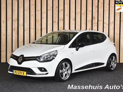 Wit (metallic) Occasion 2017 Renault Clio IV LIMITED Hatchback | € 7.950 (Eerlijke prijs)