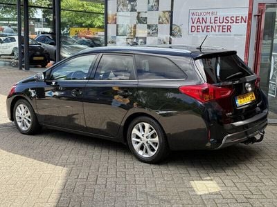 Toyota Auris Hybrid