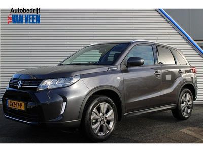 Grijs Occasion 2024 Suzuki Vitara SUV | € 28.690 (Eerlijke prijs)