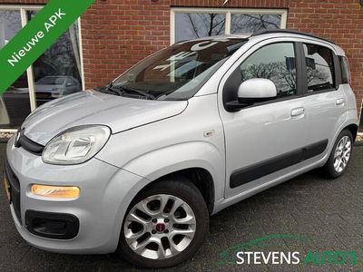 Grijs (metallic) Occasion 2015 Fiat Panda Hatchback | € 5.899 (Eerlijke prijs)
