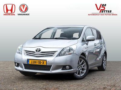 Grijs (metallic) Gebruikt 2012 Toyota Verso MPV | € 11.950 (Duur)