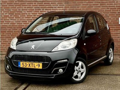 Zwart (metallic) Gebruikt 2012 Peugeot 107 Active Hatchback | € 3.950 (Eerlijke prijs)