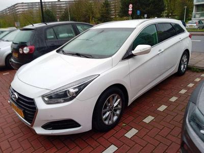 Wit Occasion 2015 Hyundai i40 Edition Stationwagen | € 6.995