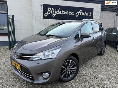 Grijs Occasion 2016 Toyota Verso MPV | € 11.450 (Eerlijke prijs)