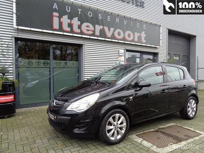 Zwart (metallic) Gebruikt 2013 Opel Corsa Active Hatchback | € 5.950 (Eerlijke prijs)