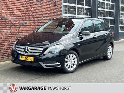 tweedehands Mercedes B180 Ambition ParkeerSensoren/LED/Airco/Cruise/Trekhaak/Bluetooth