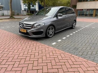 Mercedes B180