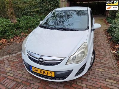 Wit Occasion 2011 Opel Corsa Edition Hatchback | € 1.945 (Eerlijke prijs)