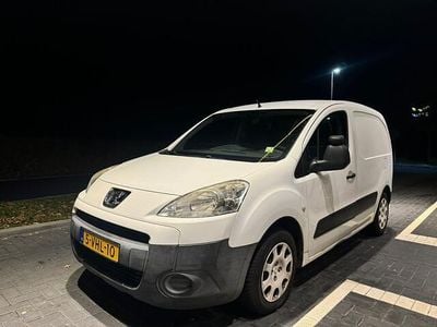 Wit Occasion 2010 Peugeot Partner MPV | € 2.599 (Eerlijke prijs)