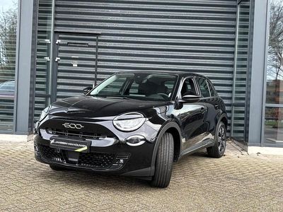 Zwart Nieuw 2025 Fiat 600 Pop SUV | € 27.385 (Goede deal)