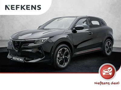 Zwart Gebruikt 2024 Alfa Romeo Junior Edizione Speciale SUV | € 44.470