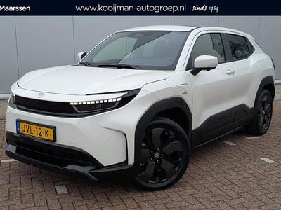 Nieuw Toyota Urban Cruiser Executive 127 kW (174 PK) 2026 Arctic white SUV