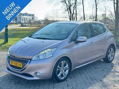 Occasion Peugeot 208 Allure 95 PK (69 kW) 2012 Grijs Hatchback
