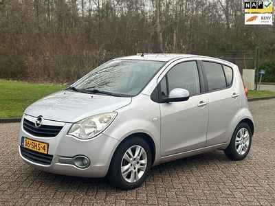 Grijs Gebruikt 2011 Opel Agila Edition Hatchback | € 3.699 (Eerlijke prijs)