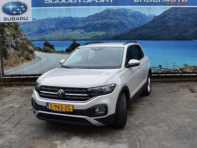 Grijs Occasion 2023 VW T-Cross Life SUV | € 24.450 (Eerlijke prijs)