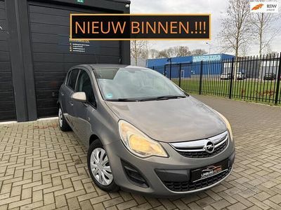 Grijs Occasion 2011 Opel Corsa Edition Hatchback | € 4.950 (Eerlijke prijs)