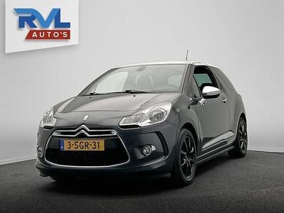 Grijs (metallic) Occasion 2013 Citroën DS3 Chic Hatchback | € 6.950 (Eerlijke prijs)