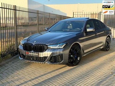 Grijs Occasion 2021 BMW 530 Sedan | € 37.495 (Duur)