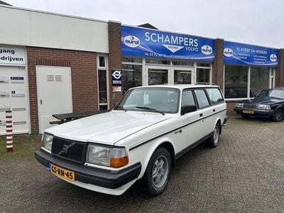 Wit Occasion 1993 Volvo 240 | € 12.950