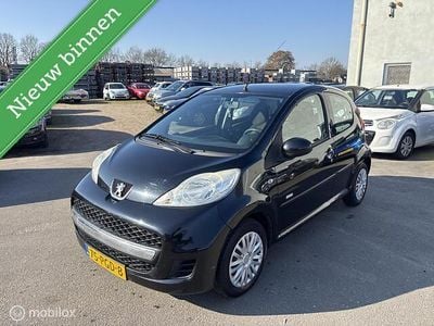 Occasion Peugeot 107 68 PK (50 kW) 2011 Zwart Hatchback