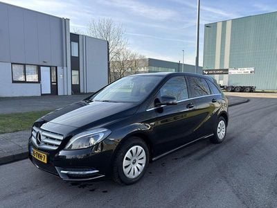 Zwart Occasion 2012 Mercedes B180 Ambition MPV | € 4.950 (Eerlijke prijs)