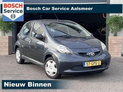 tweedehands Toyota Aygo 1.0-12V / AUX / NAP / 5 DEURS / RADIO / INRUIL MOG