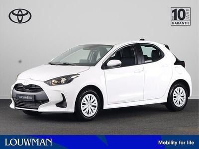 Pure white (licht wit) Nieuw 2026 Toyota Yaris Comfort Hatchback | € 25.695 (Super prijs)