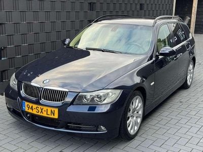 BMW 325