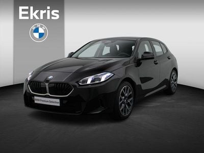 Schwarz uni Gebruikt 2024 BMW 120 Comfort Edition Hatchback | € 32.900 (Eerlijke prijs)