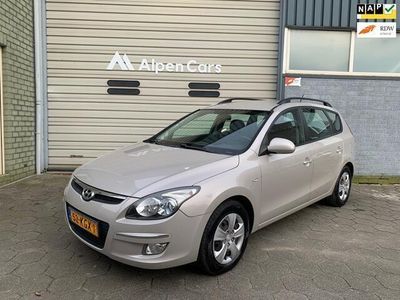 tweedehands Hyundai i30 CW 1.4i Blue Dynamic / Dealer onderhouden / Cruise Controle / Airco