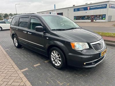 Gebruikt 2011 Lancia Voyager MPV | € 12.000