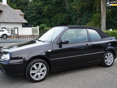 Occasion VW Golf Cabriolet Highline 116 PK (85 kW) 2001 Zwart Cabriolet
