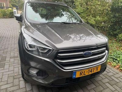 Bruin Occasion 2018 Ford Kuga ST-Line SUV | € 16.500 (Eerlijke prijs)