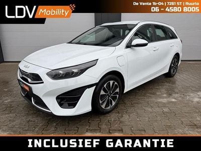 Wit Occasion 2022 Kia Ceed Hatchback | € 20.750 (Goede deal)