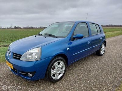 tweedehands Renault Clio 1.2-16V Campus/2007/5dr/clima/cruise/trekhaak