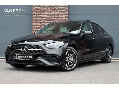 Zwart Gebruikt 2024 Mercedes C300e AMG line Sedan | € 55.000 (Eerlijke prijs)
