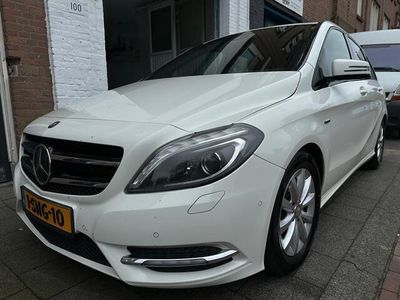 Mercedes B200