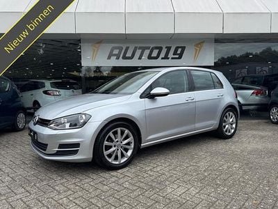 Grijs Gebruikt 2015 VW Golf VII Business Hatchback | € 11.919 (Eerlijke prijs)