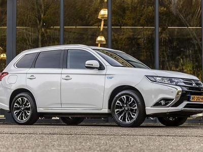 Wit Gebruikt 2015 Mitsubishi Outlander Edition SUV | € 13.950 (Duur)