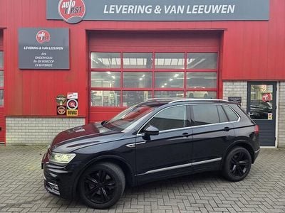 Zwart Gebruikt 2019 VW Tiguan Highline SUV | € 30.750 (Goede deal)