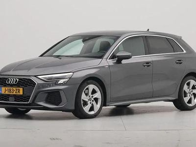 Occasion Audi A3 Sportback S-Line 110 PK (80 kW) 2020 Daytona grijs koplampen adaptief Hatchback