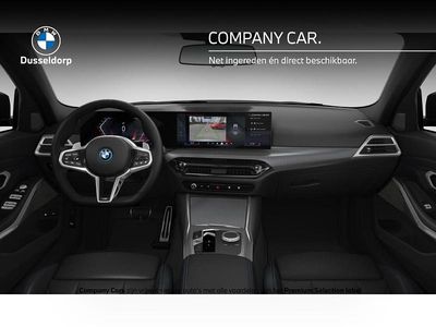 Grijs Occasion 2025 BMW 330e Comfort Edition Stationwagen | € 75.260