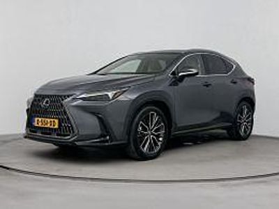 Grijs metallic Occasion 2024 Lexus NX350h Executive Line SUV | € 57.950