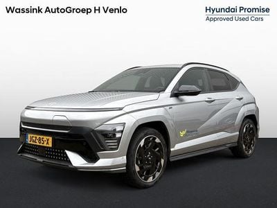 Shimmering silver (grijs metallic) Nieuw 2025 Hyundai Kona N Line SUV | € 36.835 (Iets duurder)