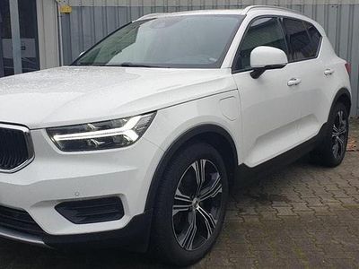 Wit Gebruikt 2020 Volvo XC40 Momentum SUV | € 22.950 (Iets duurder)