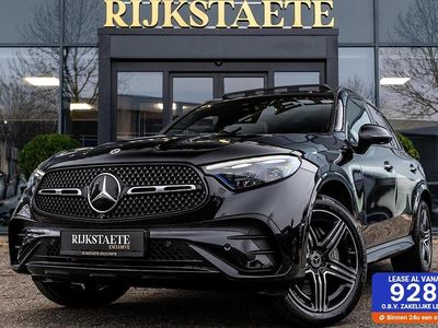 Zwart (metallic) Occasion 2023 Mercedes GLC300e AMG line SUV | € 57.900 (Goede deal)