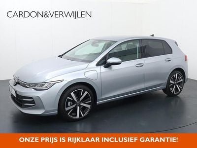 Grijs Gebruikt 2025 VW Golf VIII Edition Hatchback | € 39.840 (Duur)