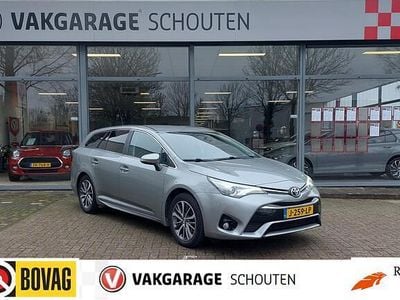 Grijs Occasion 2017 Toyota Avensis Edition Stationwagen | € 17.995 (Eerlijke prijs)