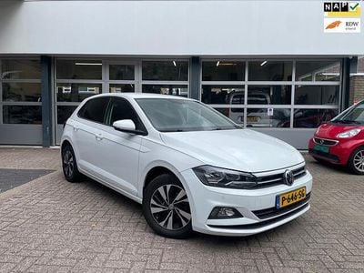 Wit Gebruikt 2017 VW Polo Comfortline Hatchback | € 9.995 (Eerlijke prijs)