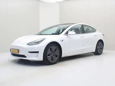 Wit Gebruikt 2020 Tesla Model 3 Standard Range Sedan | € 17.400 (Goede deal)